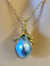 Load image into Gallery viewer, AUTHENTIC SWOBODA PENDANT ~ OSMENA PEARL